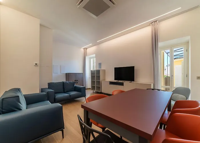 Joivy Cavour 238 * Roma